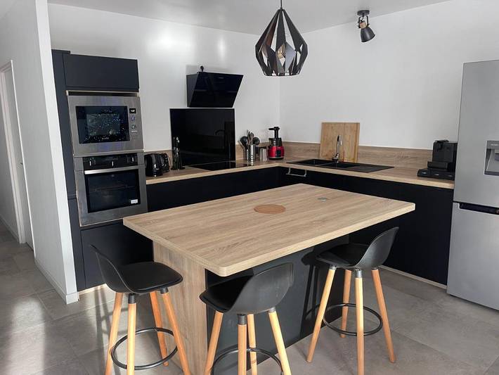 Location de vacances pour 6 personnes, avec terrasse et jardin à Cussac-Fort-Médoc