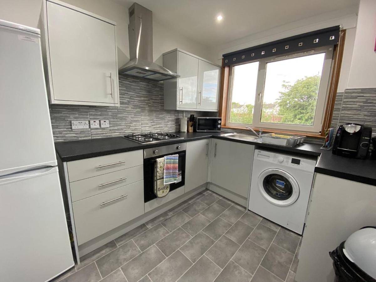 Entire apartment, Two-Bedroom Apartment in Dunfermline, Fife region