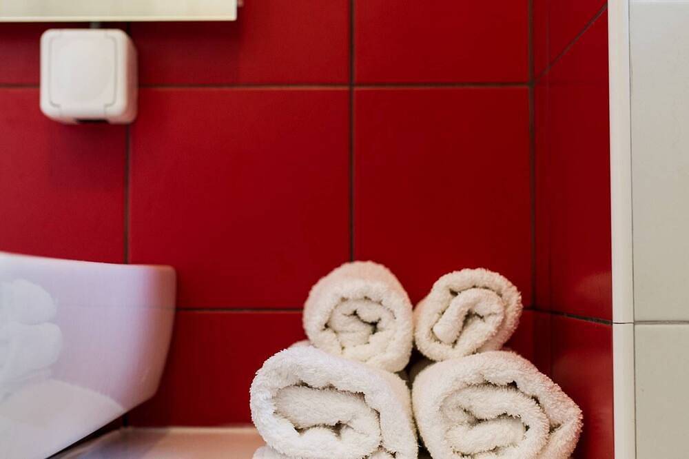 Ganze Wohnung, Nr. 5 Studio mit Gartenblick in Pakostane, Zadar