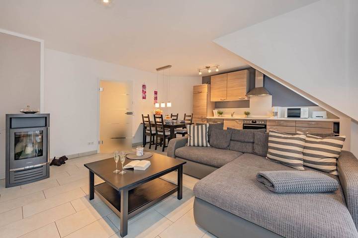 Ferienwohnung für 4 Personen, mit Garten in Zinnowitz - 2