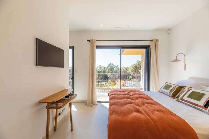 Villa pour 10 personnes, avec piscine à Pianottoli-Caldarello - 2