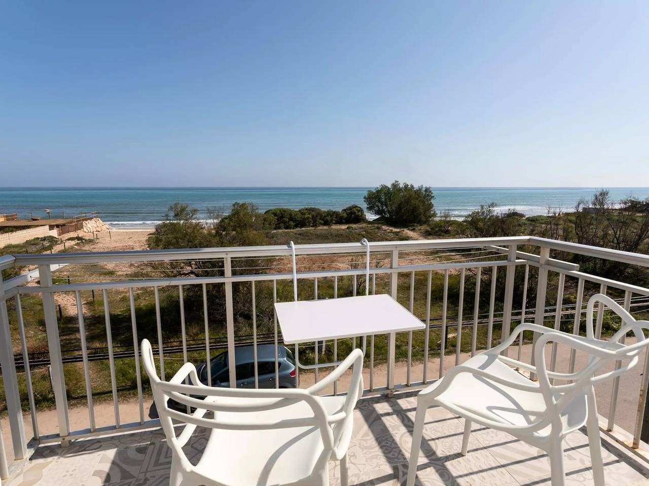 Entire apartment, 4 Rooms 5 People in Playa de Les Deveses, Dénia