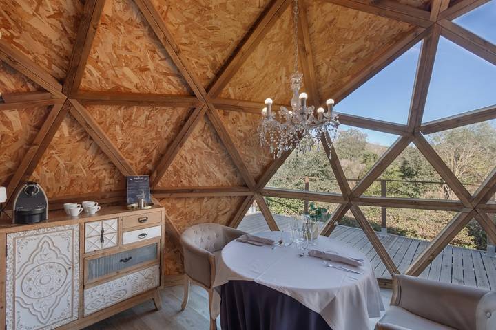 Hel lejlighed, Apartment 'Suite Golden Bubble' with Mountain View, Wi-Fi and Air Conditioning in Canyelles (Barcelona), Garraf