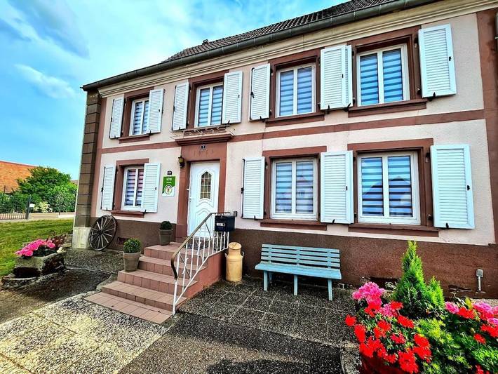 Location de vacances pour 7 personnes, avec Terrasse et Jardin dans Zilling