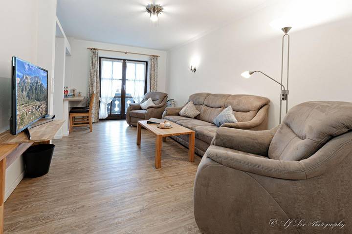 Ferienwohnung für 4 Personen, mit Balkon und Sauna sowie Ausblick in Wallgau