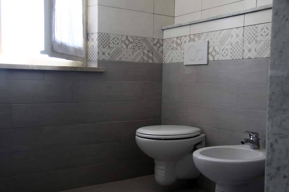 Lovely holiday house: private swimming pool, olive tree garden, cultural setting in Panicale, Lake Trasimeno