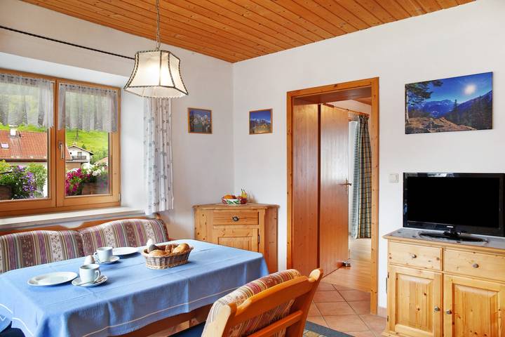 Ferienwohnung für 2 Personen, mit Balkon in den Ammergauer Alpen - 3