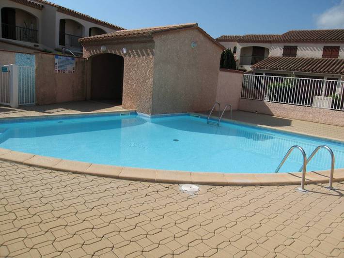 Ferienhaus für 6 Personen, mit Balkon und Terrasse sowie Pool