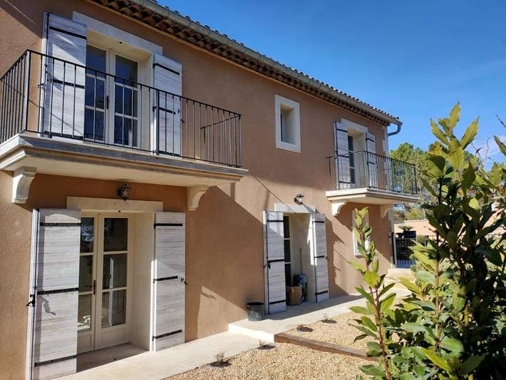 Maison d’hôte pour 8 personnes, avec jardin et piscine à Roussillon - 2