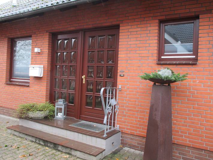 Ferienhaus für 6 Personen, mit Terrasse und Garten in Prinzenmoor