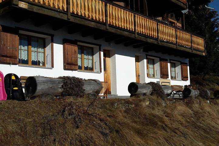 Hütte für 4 Personen, mit Balkon in Bettmeralp