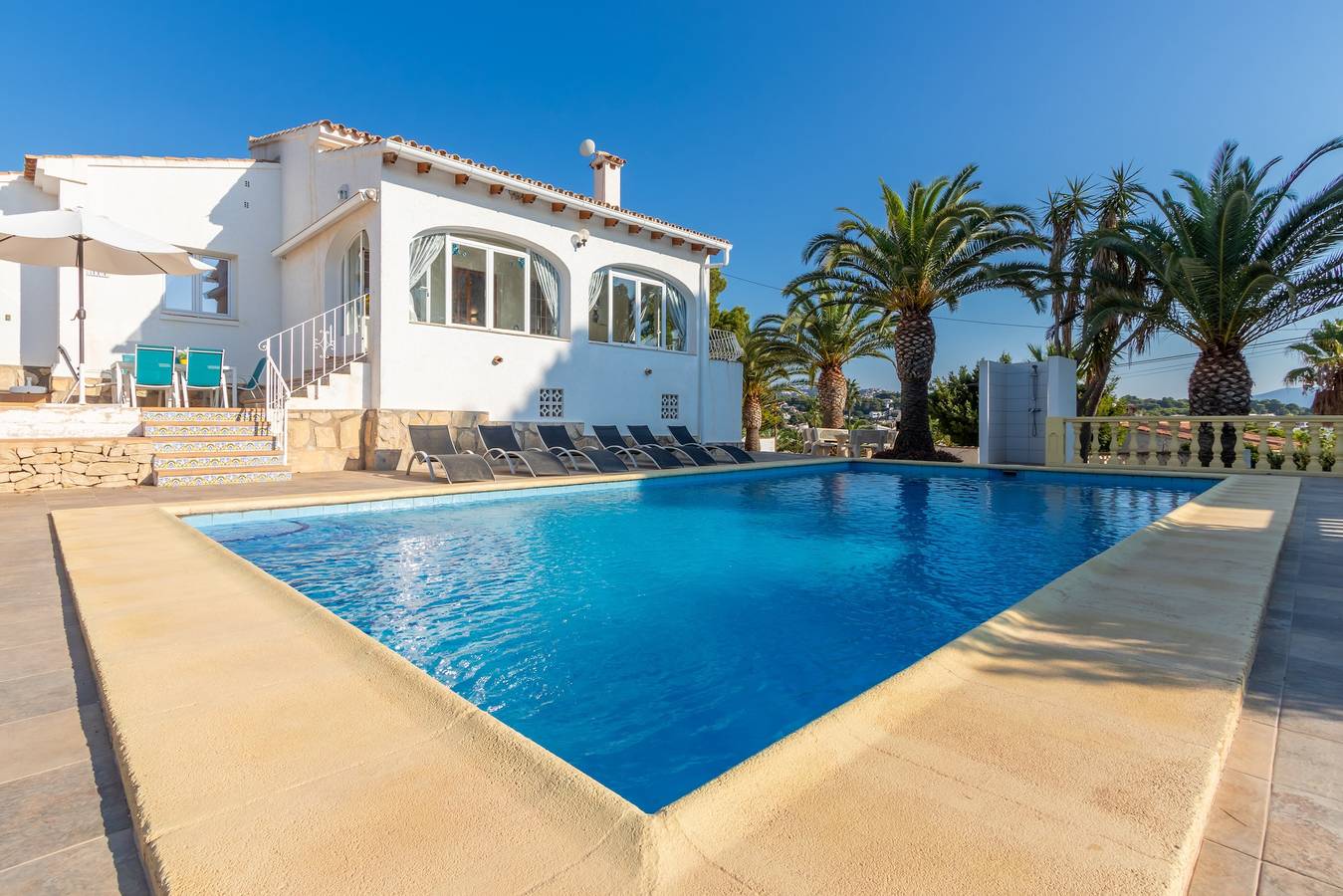 Villa Rosa with Mountain View, Pool, Wi-Fi, A/C, Terrace & Garden in Benissa, Costa Blanca