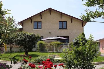 Gîte pour 7 personnes à Lahosse