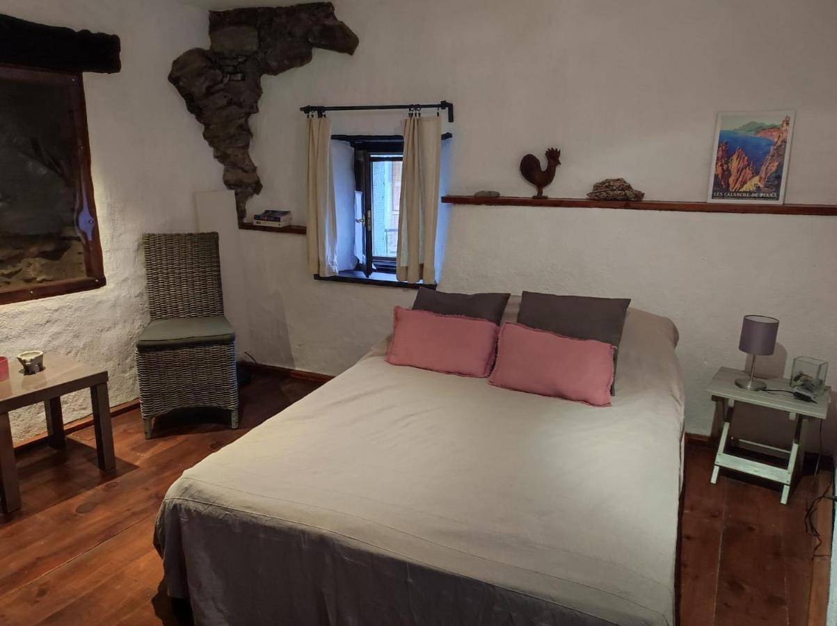 Ganze Wohnung, One-Bedroom Apartment in San-Giovanni-di-Moriani, Corte und Umgebung
