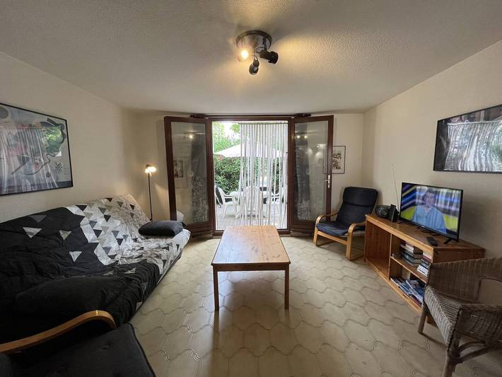 Gemütliches Ferienhaus mit Pool, 500m vom Strand, 6 Pers., Terrasse, Parkplatz, Haustiere erlaubt in Saint-Cyprien, Côte d'Améthyste