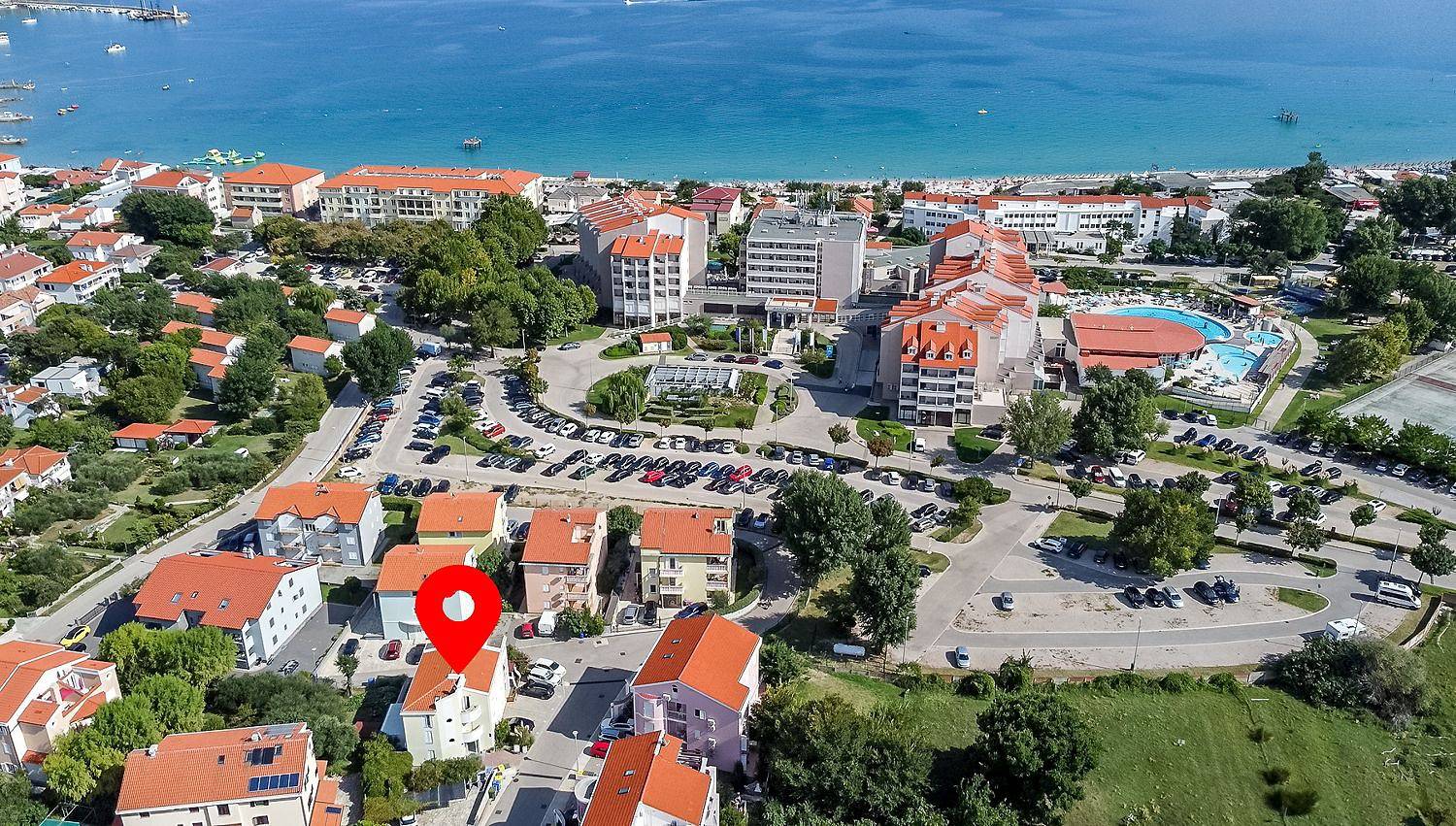 Apartamento entero, Nur 350 Meter zum Kieselstrand in Baska, Krk (isla)