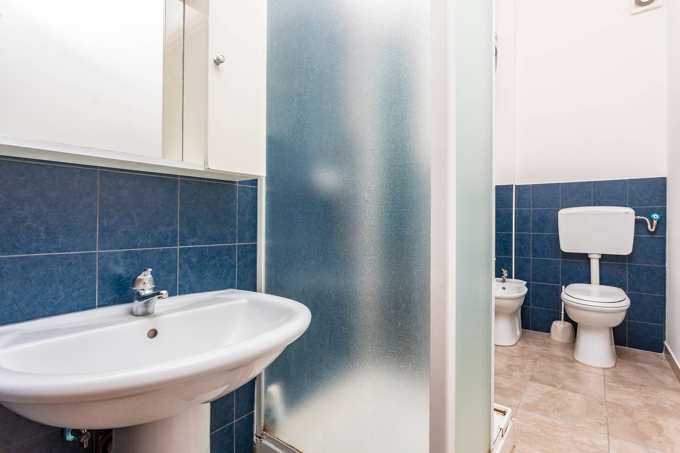 Camera 'Seasidecity - Matrimoniale Azzurra' con Terrazza condivisa, Wi-Fi e Aria Condizionata in Catania, Catania e dintorni