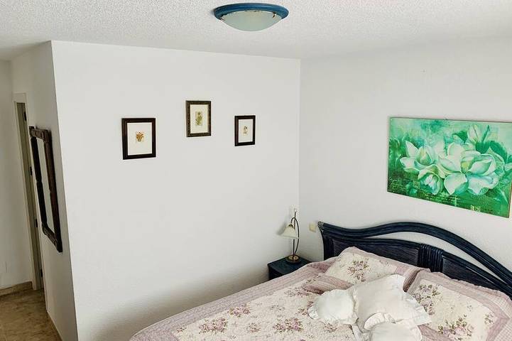 House overlooking the Bay of La Herradura and optional naturist pool. Relax. in Almuñecar, Costa Tropical
