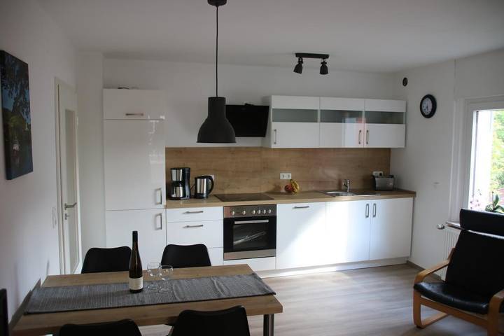 Location de vacances pour 4 personnes, avec balcon à Alf