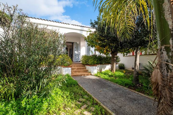 Casa vacanza per 7 persone, con giardino a Scala di Furno