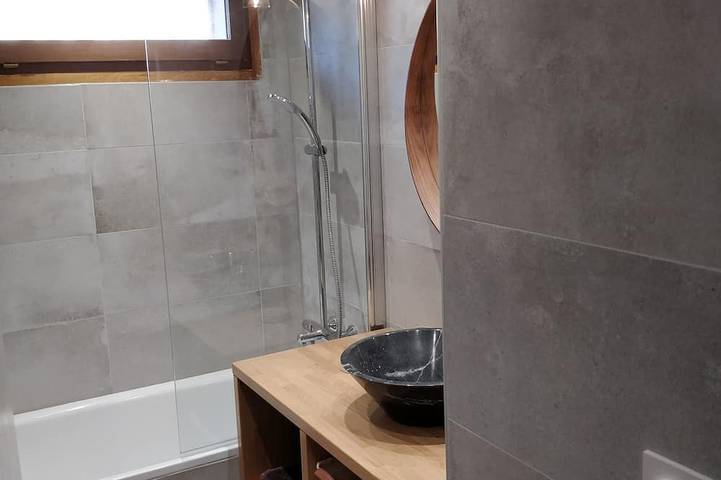 Entire apartment, Charming apartment 40 m2 / 4 p classified 3 *** old district Alpe, magnificent view in Huez, Écrins National Park