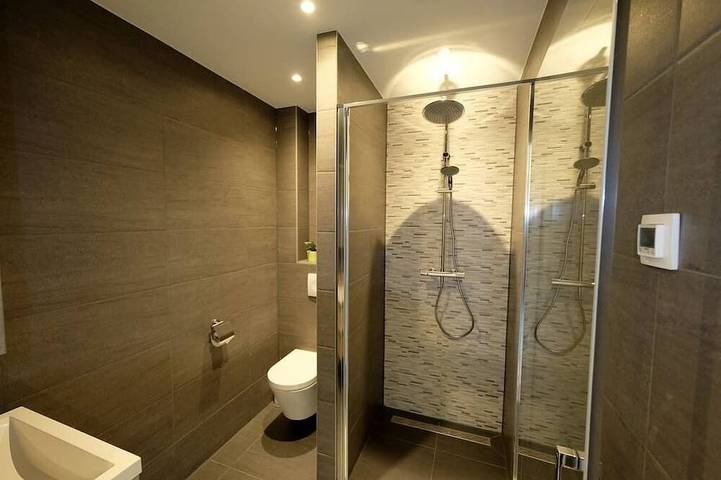 Appartement entier, Stunning 45m2 Penthouse with Terrace in Eindhoven, Brabant-Septentrional