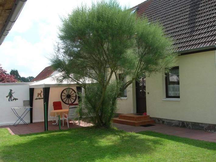 Ferienwohnung für 3 Personen, mit Terrasse und Garten - 1