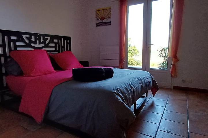 Location de vacances pour 4 personnes, avec jardin ainsi que terrasse et piscine à Barbaggio - 3