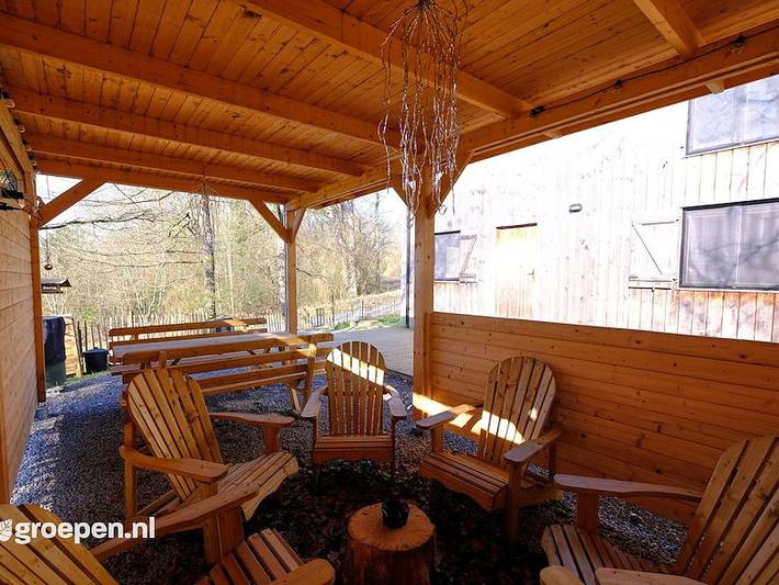 Gîte pour 6 personnes, avec terrasse et balcon/terrasse à Érezée - 3