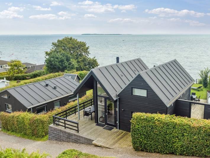 Ferienhaus für 8 Personen, mit Terrasse und Sauna in Hejlsminde - 2