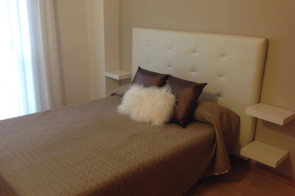 Apartamento entero, Homerez - Apartamento en Terrassa, piscina in Tarrasa, Interior de Barcelona