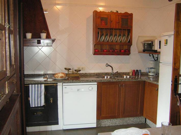 Casa de vacaciones para 10 personas, con vistas además de jardín y terraza, Se admiten mascotas en Las Hurdes - 3