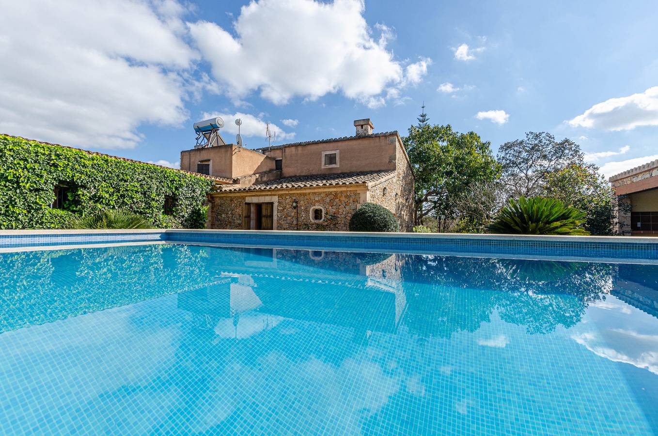 Yourhouse Son Bosquer in Petra, Majorca Center