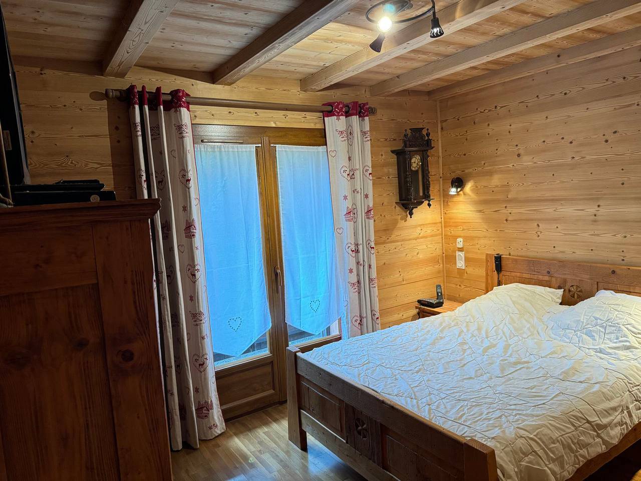 Entire apartment, Authentic apartment in Les Gets, near center, modern comfort in Les Gets, Les Portes du Soleil