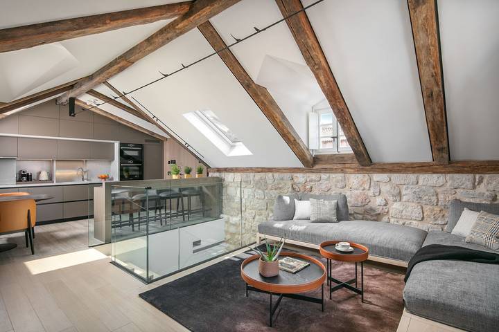 Villa for 6 people, with hot tub and garden as well as balcony and sauna in Dubrovnik