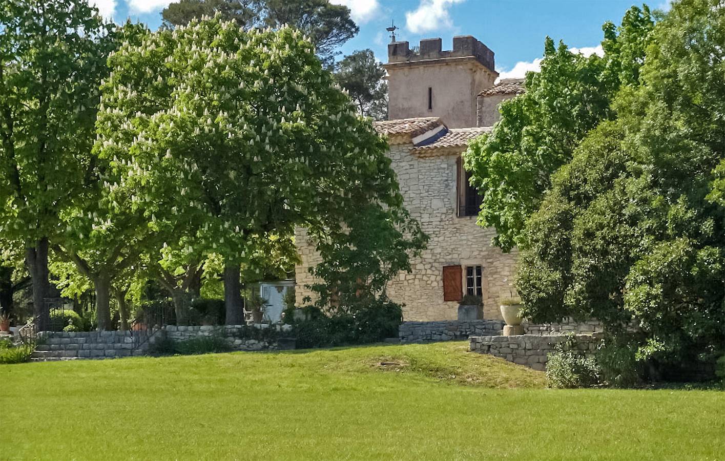 Gemütliche Wohnung mit Pool und Parkplatz, 2 km von Gailhan entfernt in Carnas, Mittelmeerküste (Frankreich)