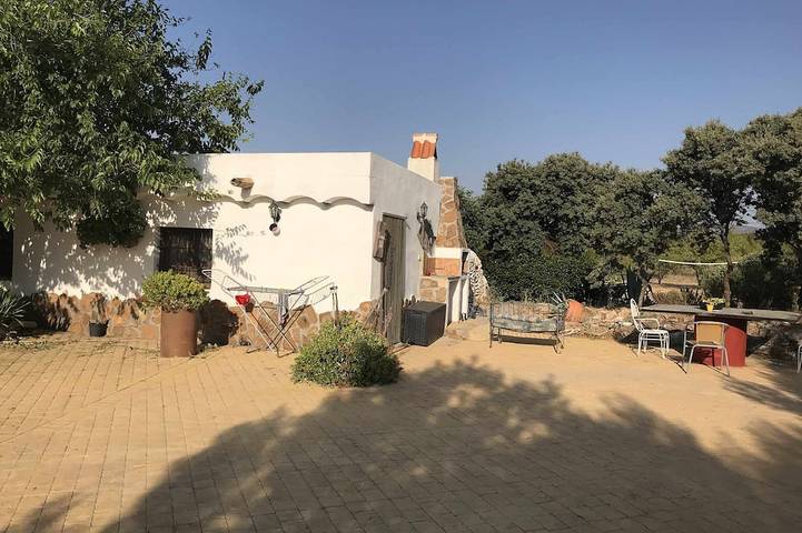Holiday home for 6 people, with pool and balcony as well as garden - 1