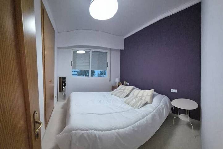 Appartement entier, Bel appartement Stella en 1ère ligne sur la mer avec piscine, palmier in Piles, Costa de Valencia