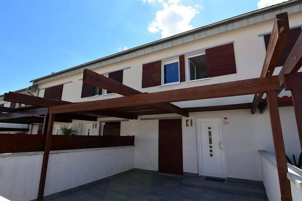 Casa adosada con piscina privada y terraza in Roda de Bará, Costa Dorada
