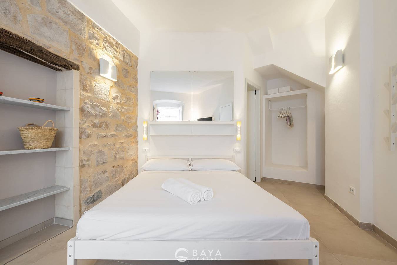 Ca  Rouge - Modern   Bright 3Br Boutique Retreat in the Heart of Carloforte in Carloforte, Provincia de Carbonia-Iglesias