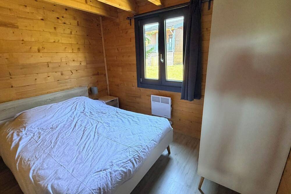Cozy chalet in the Haut-Jura with an indoor pool in Saint-Laurent-en-Grandvaux, Parc naturel régional du Haut-Jura