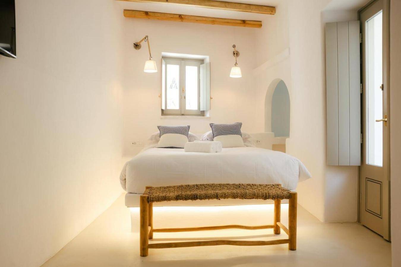 Casa de férias 'Agapi Home' com terraço privado, Wi-Fi e ar condicionado in Tinos