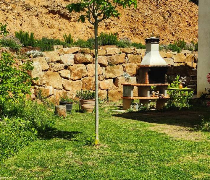 Gîte pour 18 personnes, avec vue ainsi que piscine et jardin, adapté aux familles dans San Celoni - 3