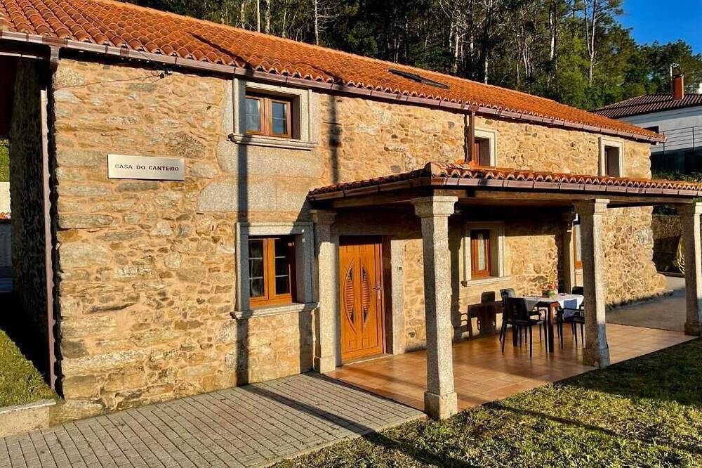 Casa do Canteiro in Outes, Rías Baixas
