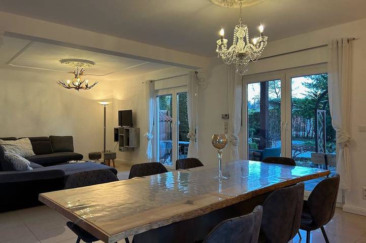 Ferienhaus für 10 Personen, mit Terrasse und Garten in Siegsdorf