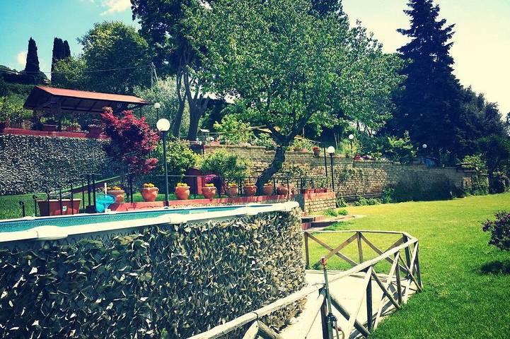 Ganze Wohnung, La Cupoletta Gilda- vacation house - lake view Trevignano near Rome in Trevignano Romano, Braccianosee