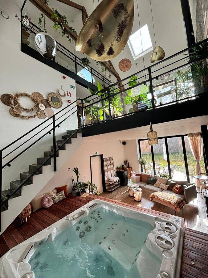 Location de vacances pour 2 personnes, avec jardin ainsi que jacuzzi et sauna à Philippeville - 4