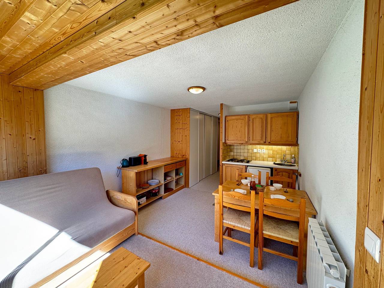 Studio entier, Studio confortable, navette pistes, parking inclus in La Salle-les-Alpes, Serre Chevalier