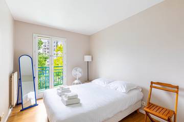 Appartement De Vacances pour 4 Personnes dans Courbevoie, Hauts-de-Seine, Photo 1