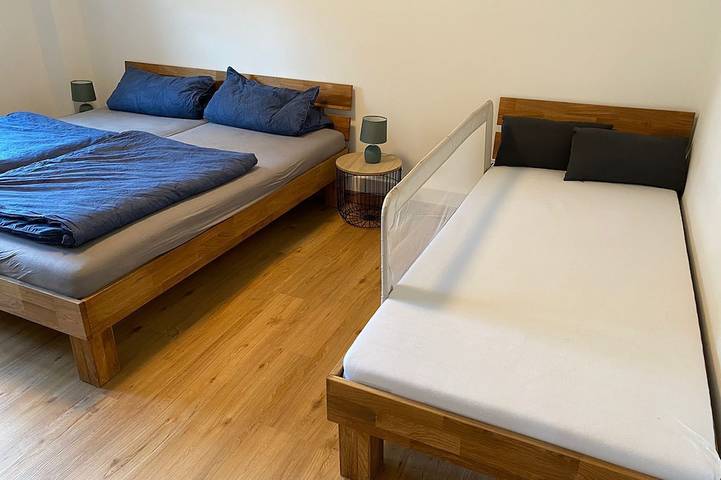 Ferienhaus für 7 Personen, mit Terrasse und Garten in Emden - 2